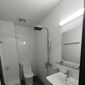 44.Trần Thái Tông 40m2-4T-MT3.8m 5.4 tỷ có thương lượng.